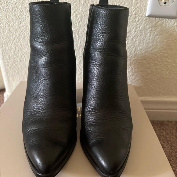 Boots - Picture 9 of 10